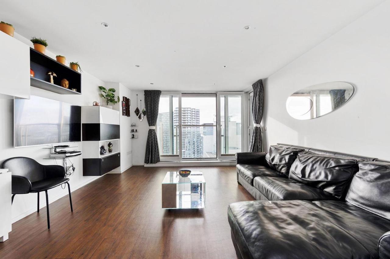 Two Bedroom Apartment - London Excel Stays Londres Exterior foto